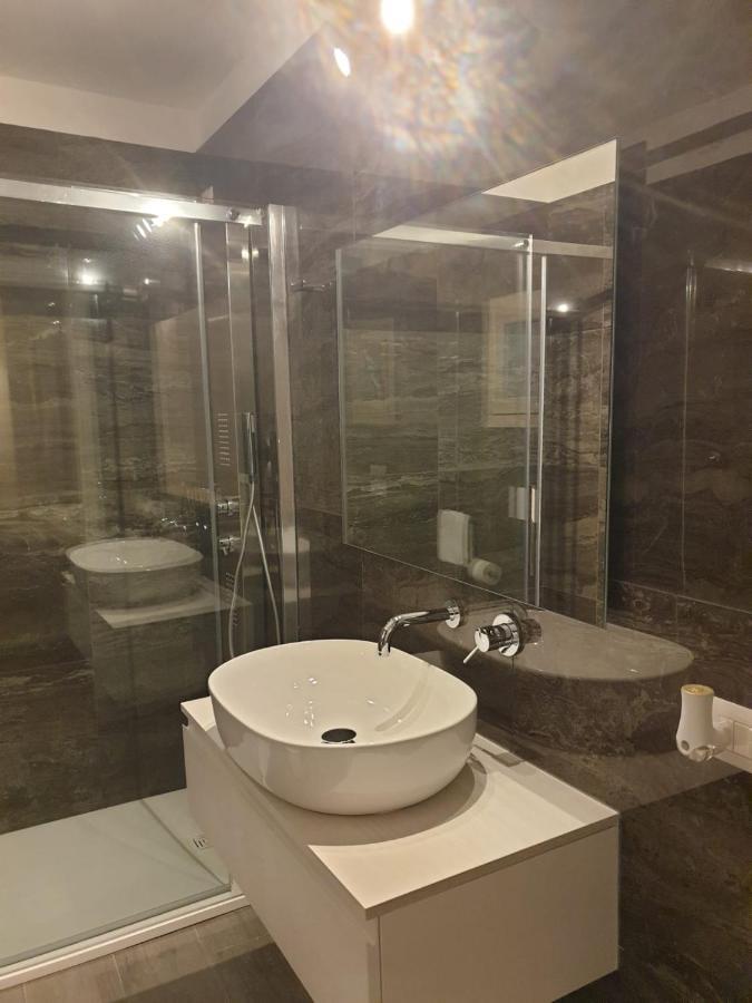 Cavour Rooms Olbia Esterno foto