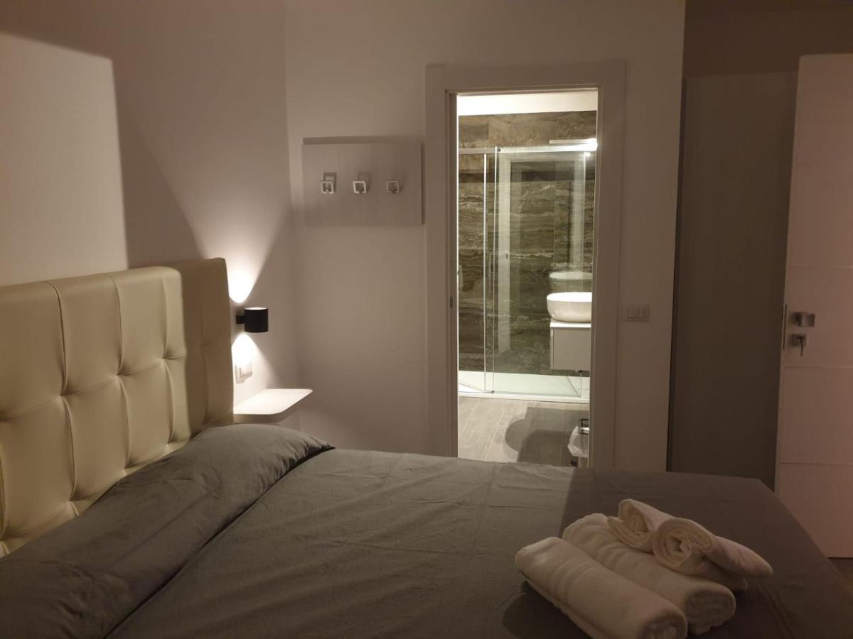 Cavour Rooms Olbia Esterno foto