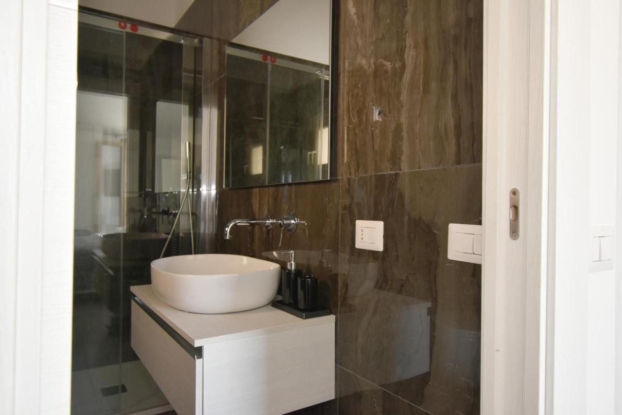 Cavour Rooms Olbia Esterno foto