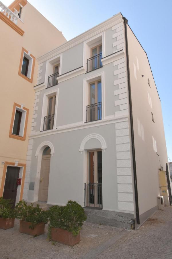 Cavour Rooms Olbia Esterno foto